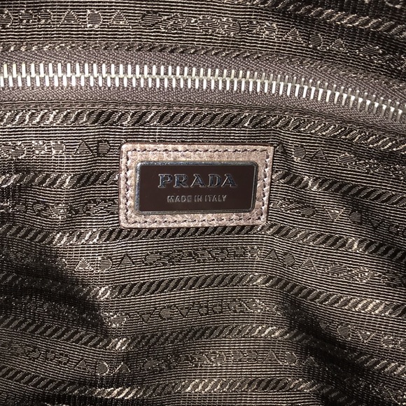 ⭐️Host Pick⭐️ PRADA - Picture 15 of 17